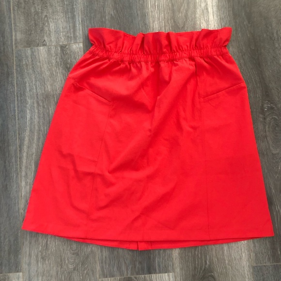 Lululemon size 12 skirt - Picture 2 of 2